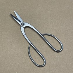 Ryuga: <br> Bonsai-Saks