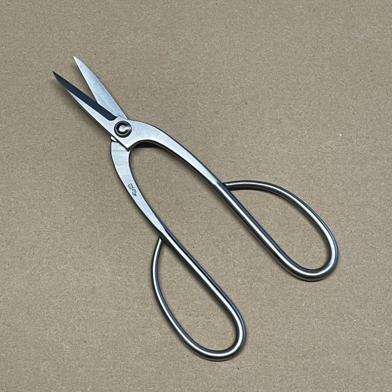 Ryuga: <br> Bonsai-Saks