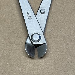 Ryuga: <br> Bonsai-Wiretang