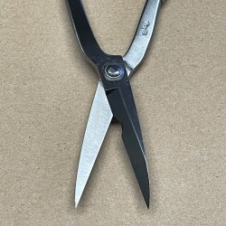 Ryuga: <br> Bonsai-Saks, 3 i 1