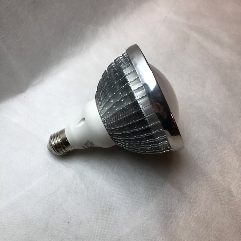 Vkstlys - LED 18 W koldhvid